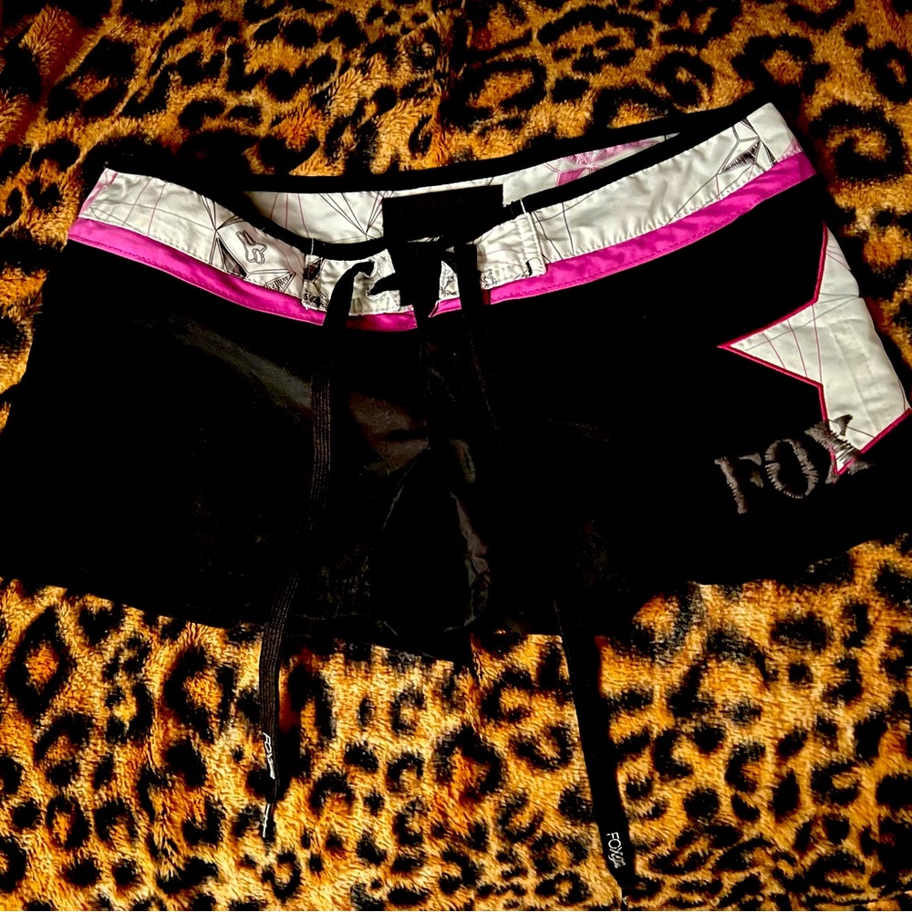 Fox Boardshorts Size 3